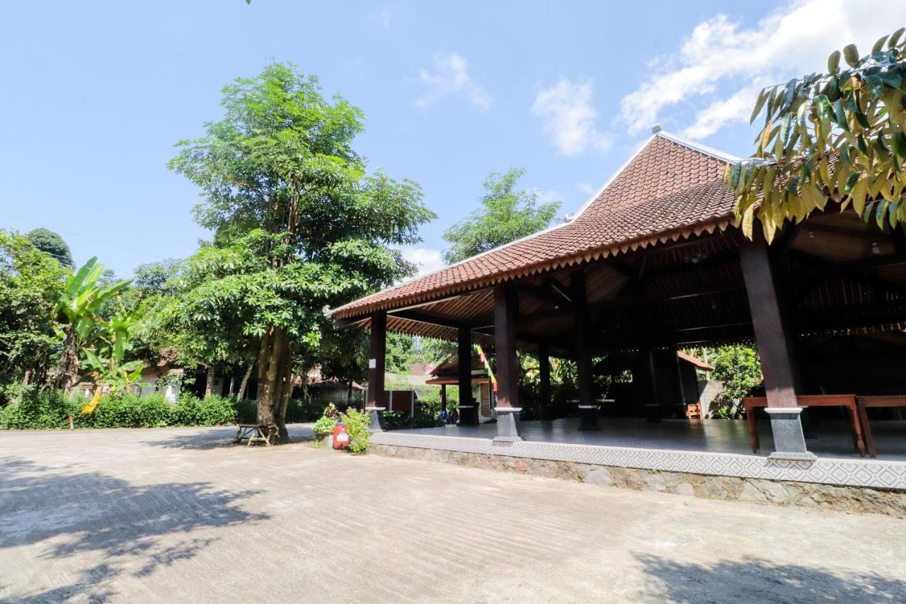 Omah Rohadi Syariah By Ndalem Beong Hotel Magelang Eksteriør billede
